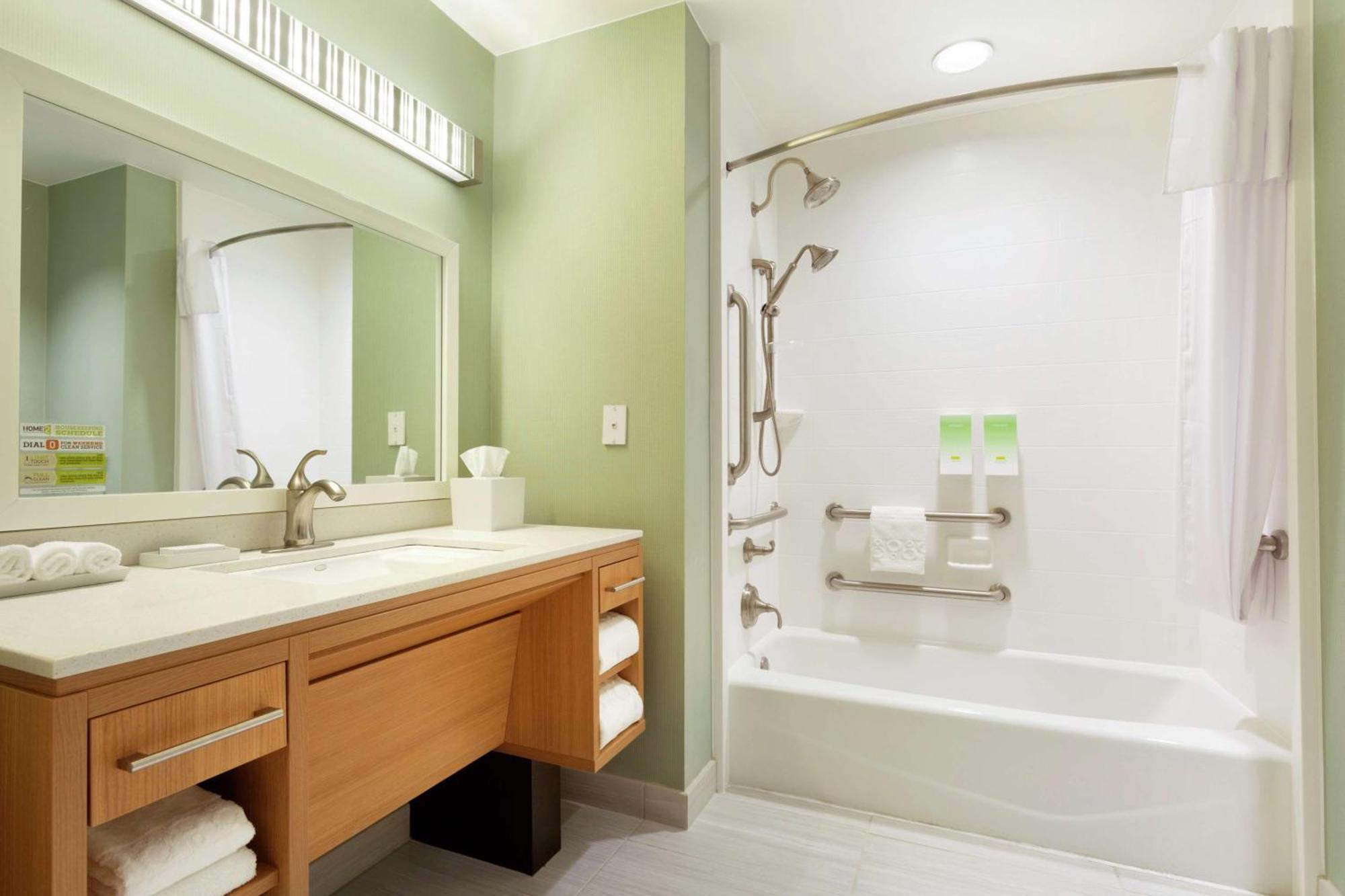 Home2 Suites By Hilton Мидланд Екстериор снимка