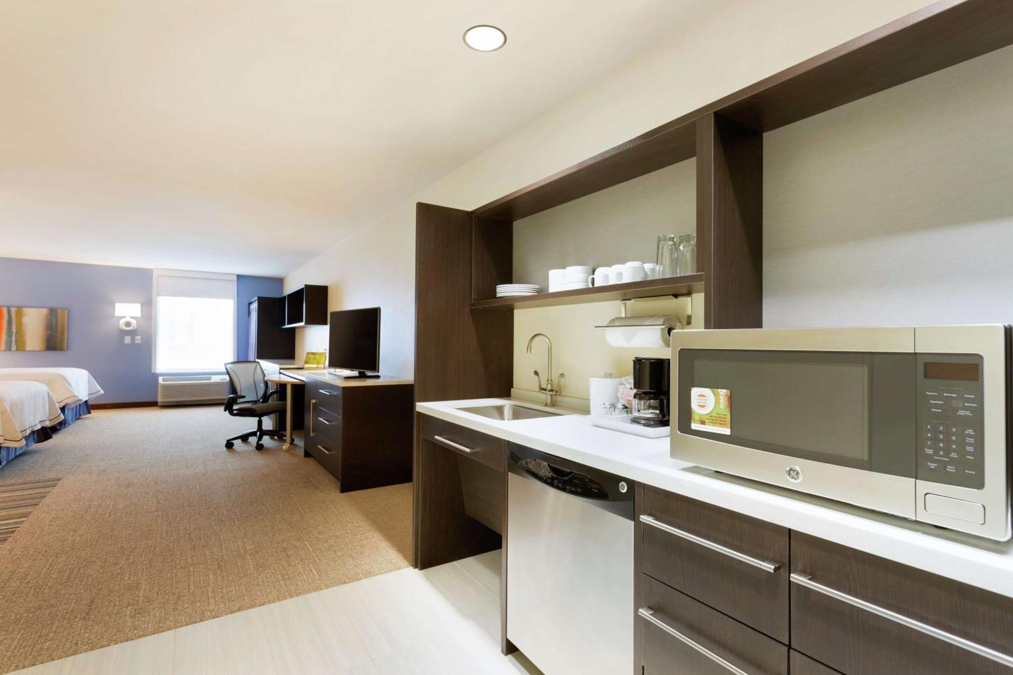 Home2 Suites By Hilton Мидланд Екстериор снимка